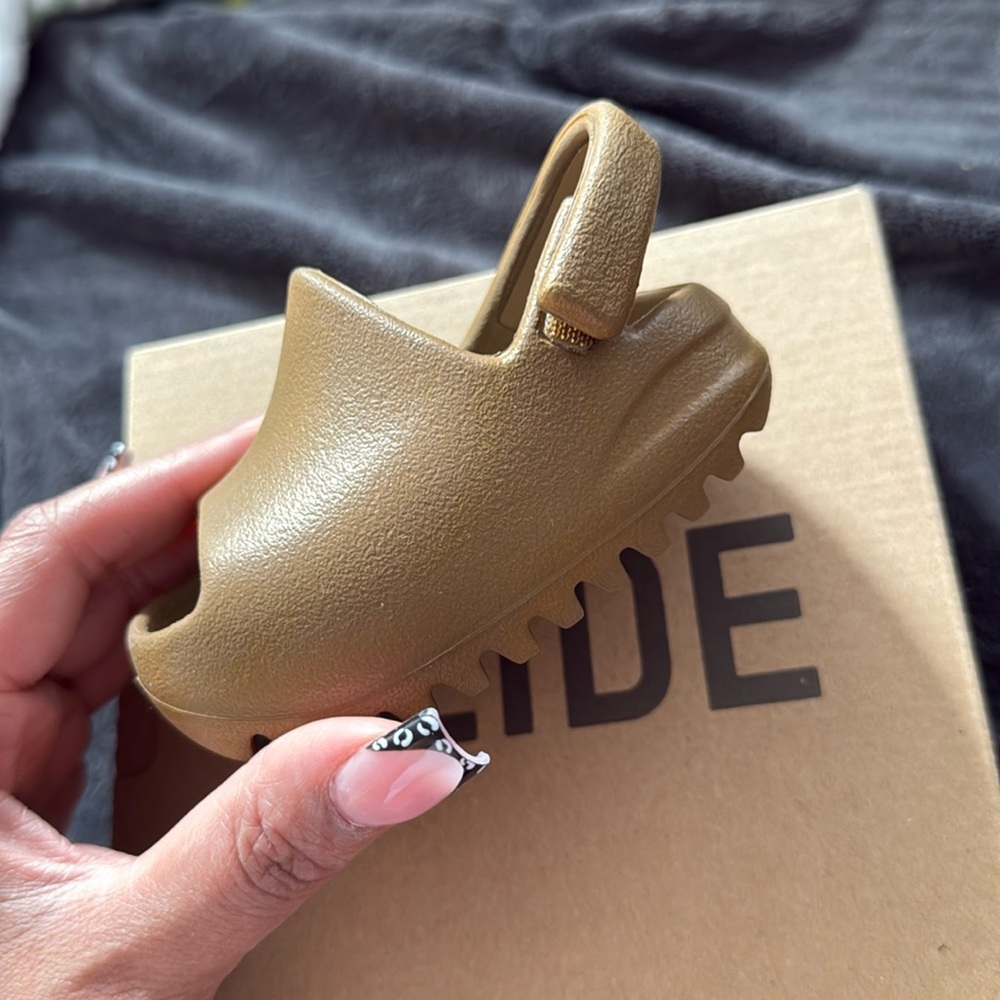 Baby Yeezy Slides